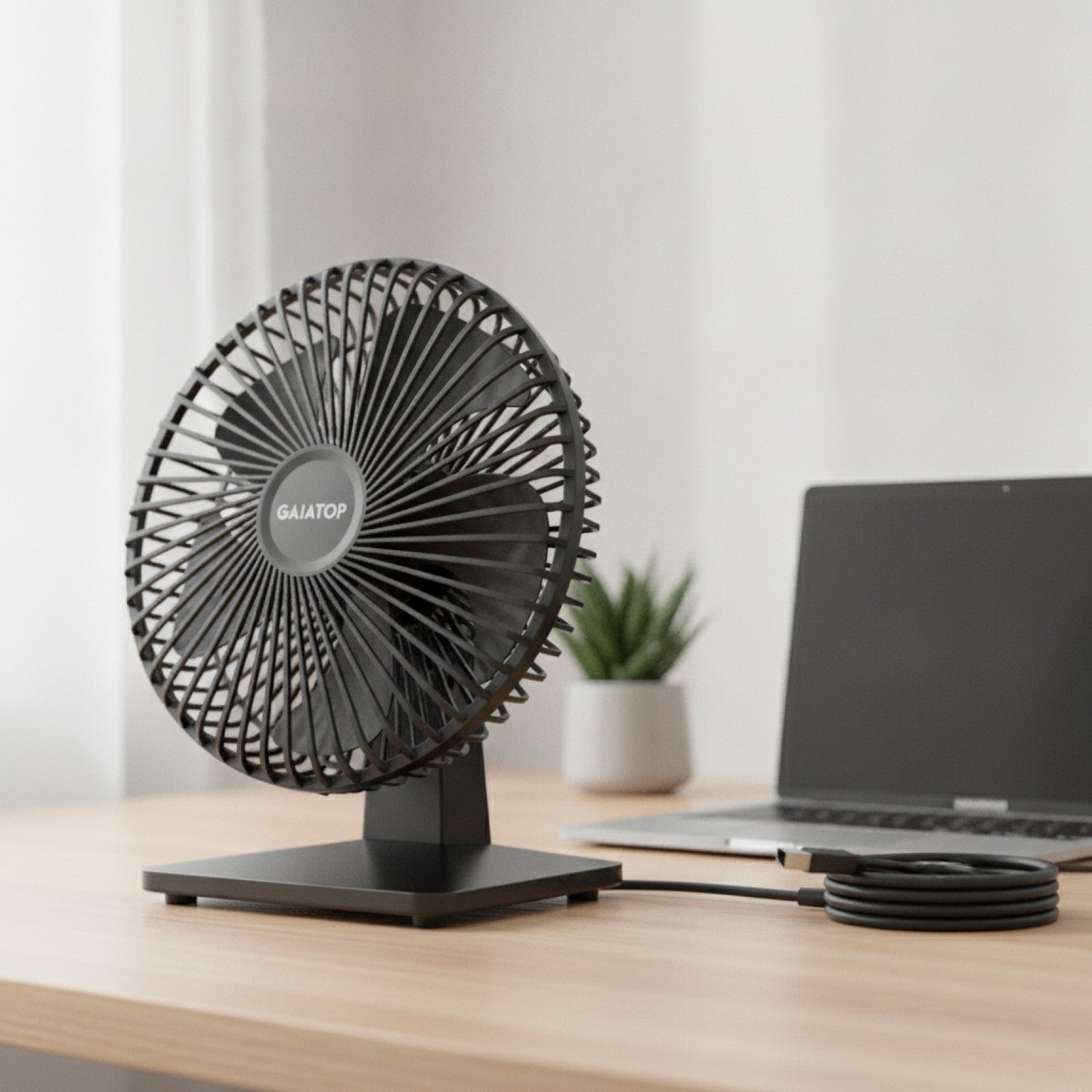 Ventilateur USB Portable Silencieux : Fraîcheur Discrète au Bureau et en Déplacement